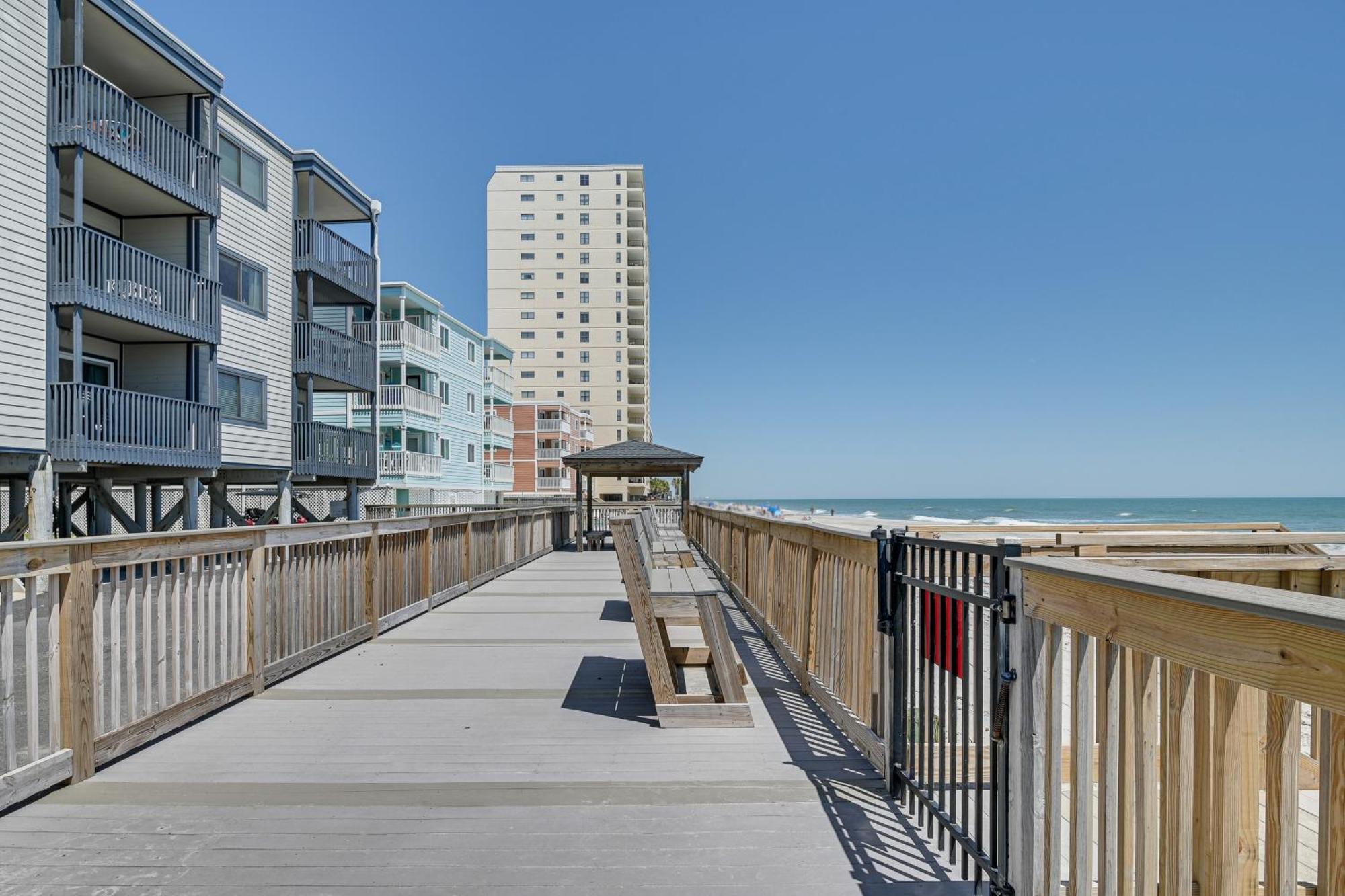Coastal Condo On Beach With Community Pool Access! Myrtle Beach Buitenkant foto